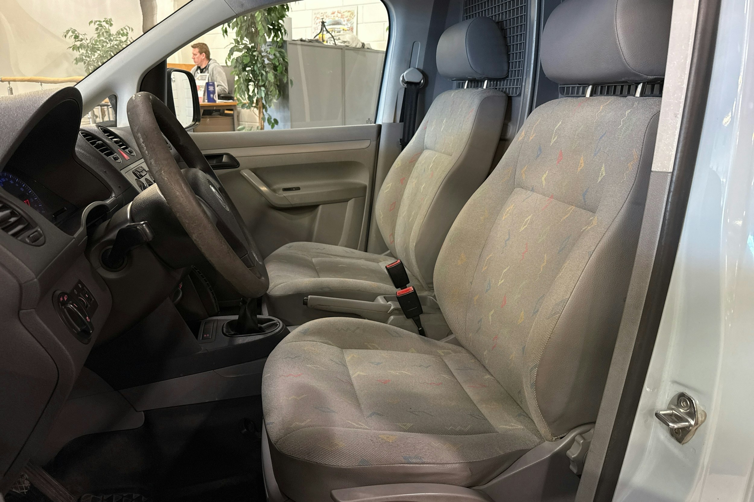harmaa Volkswagen Caddy 2007 kuva 8.