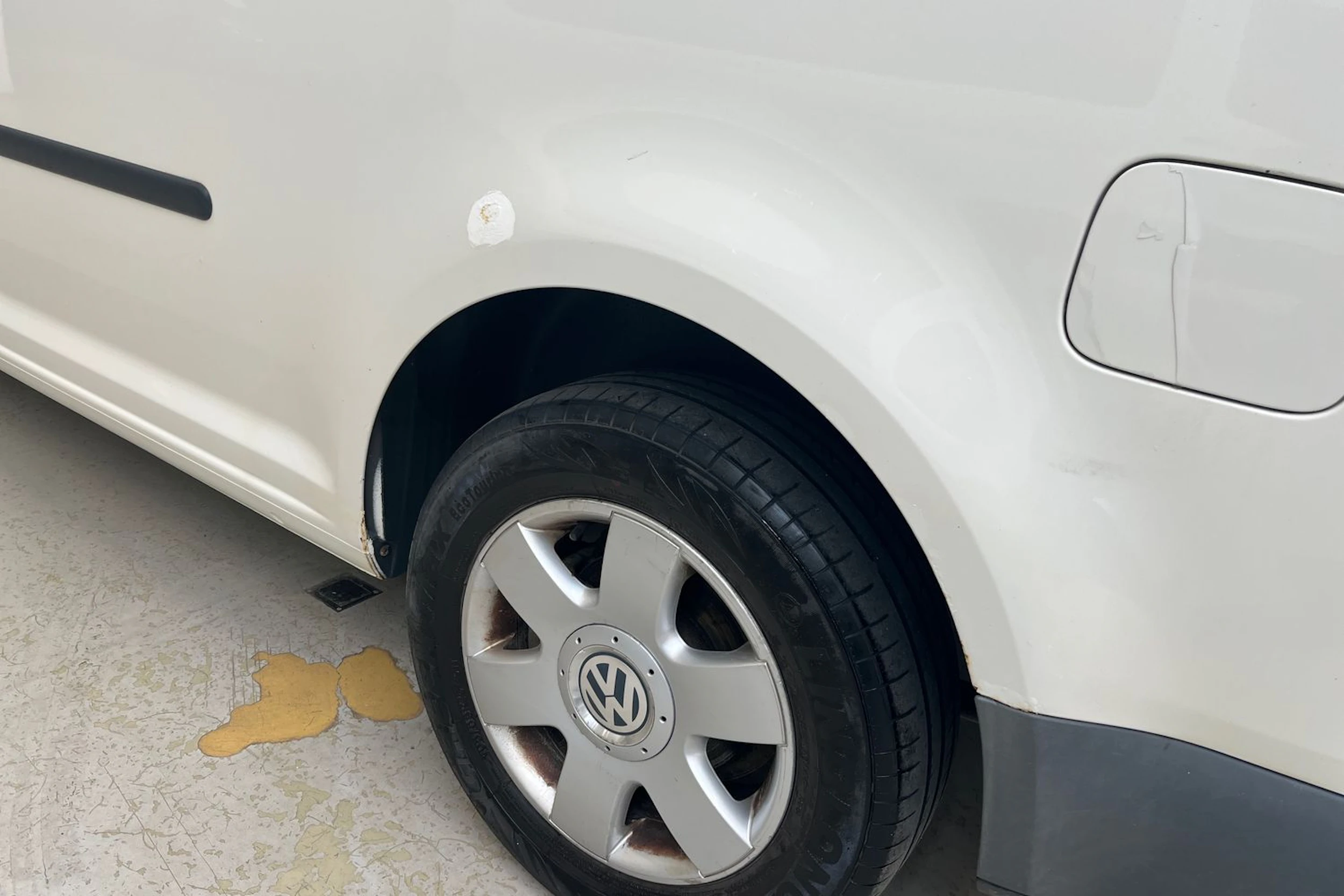 valkoinen Volkswagen Caddy 2009 kuva 17.