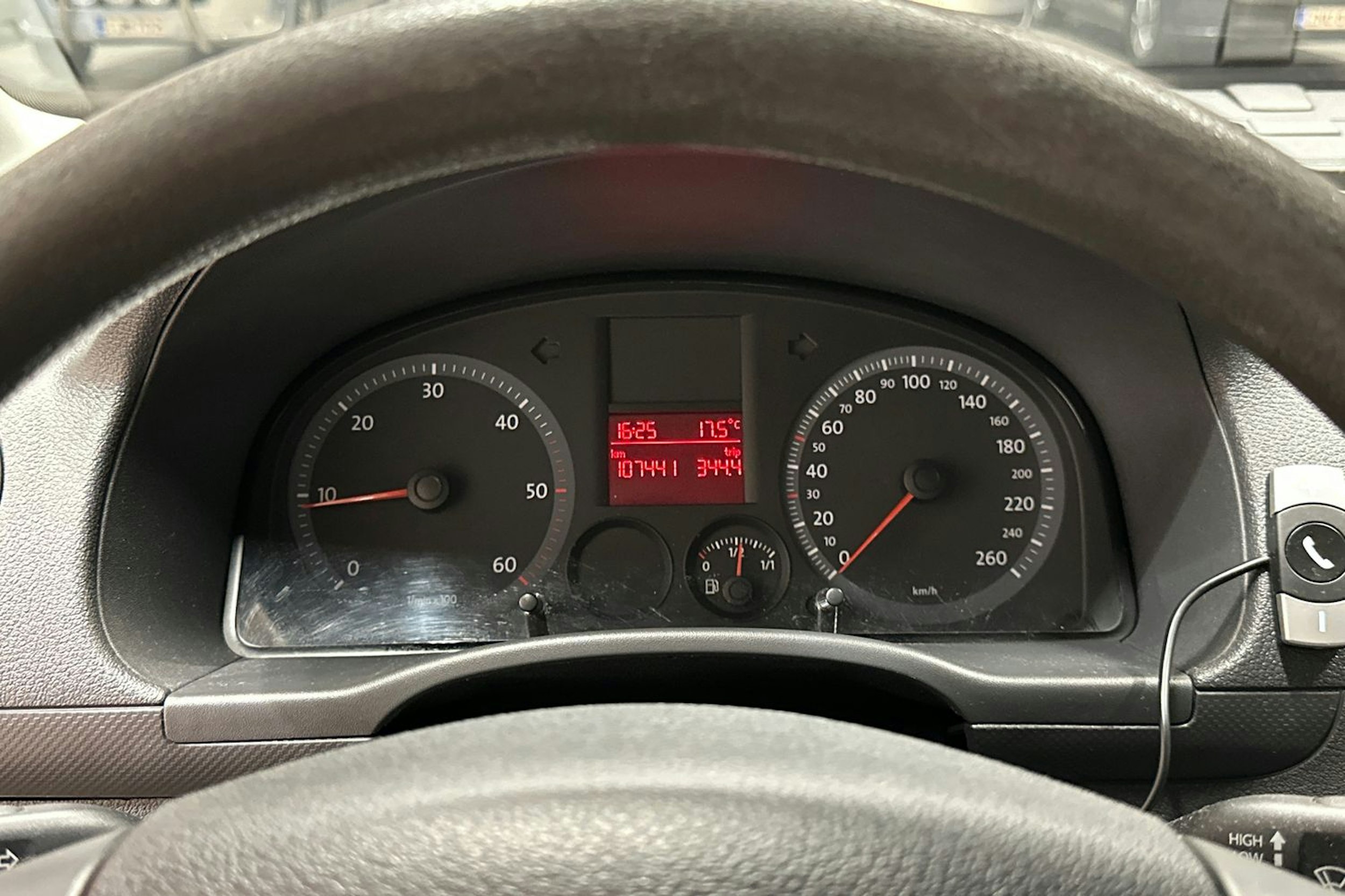 oranssi Volkswagen Caddy 2009 kuva 17.