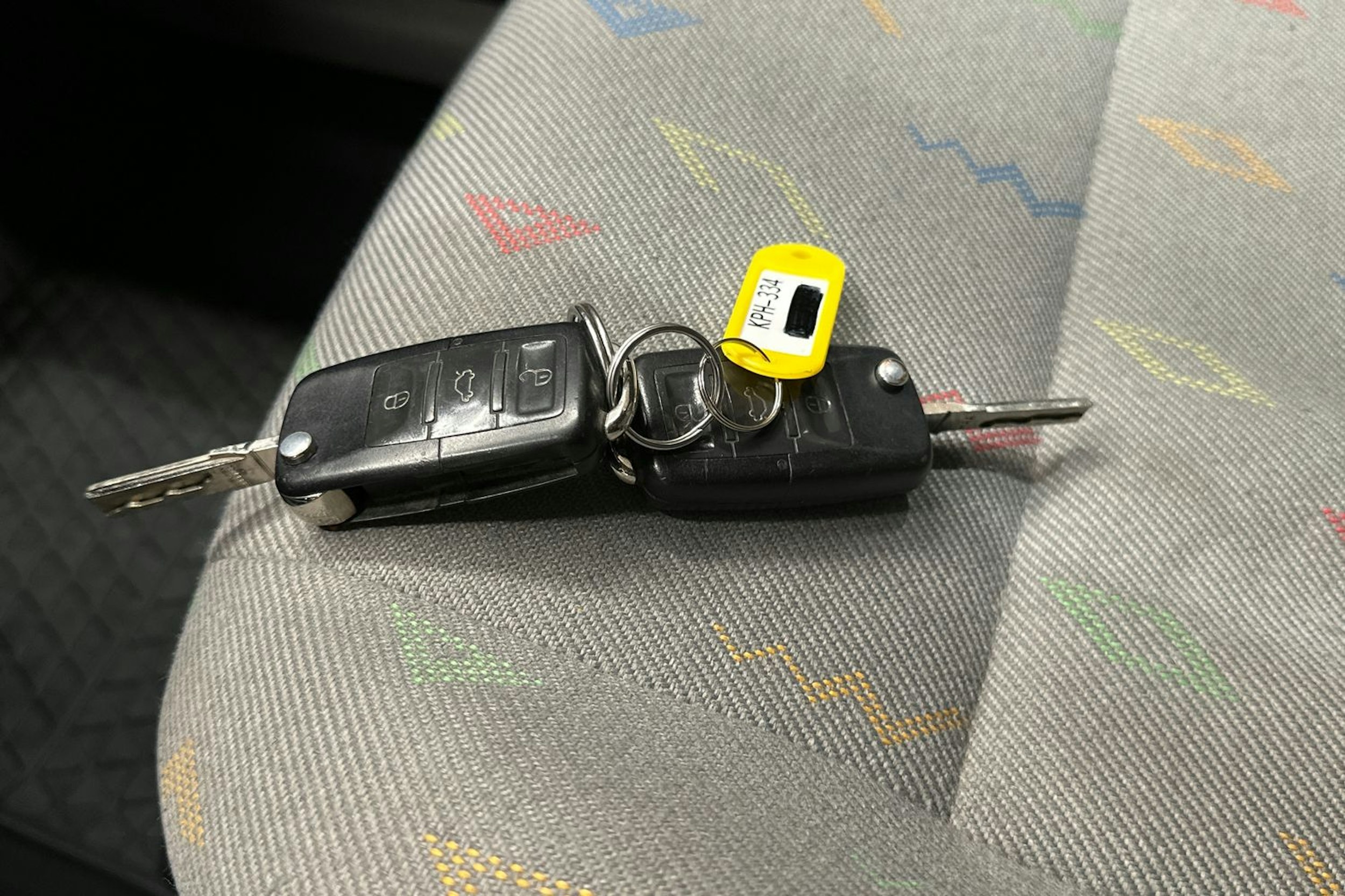 oranssi Volkswagen Caddy 2009 kuva 20.