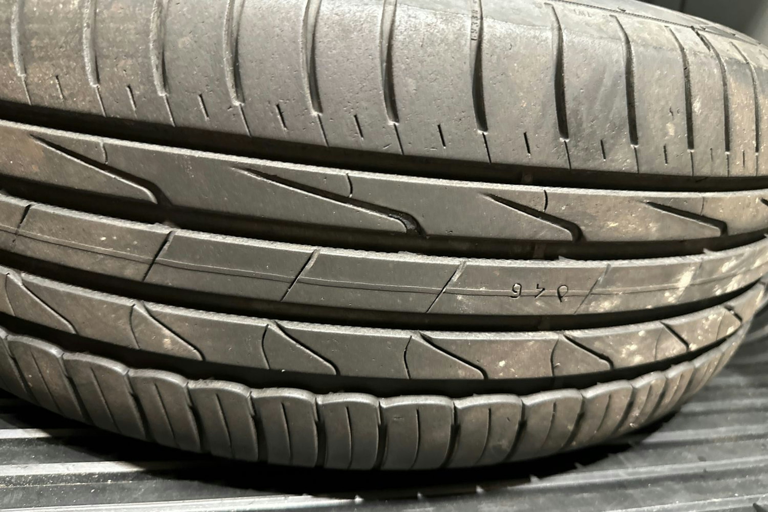 oranssi Volkswagen Caddy 2009 kuva 25.