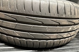 oranssi Volkswagen Caddy 2009 kuva 25.