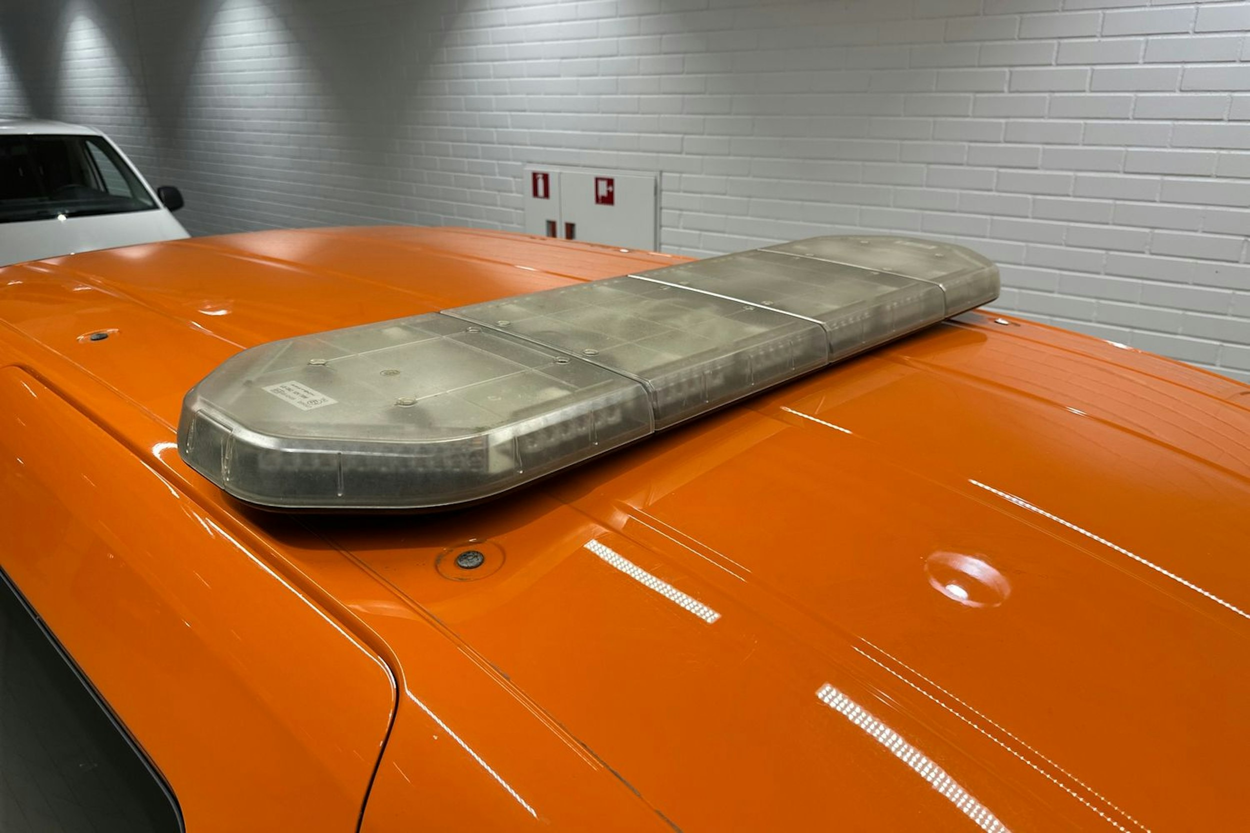 oranssi Volkswagen Caddy 2009 kuva 30.