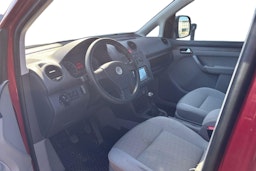 punainen Volkswagen Caddy 2010 kuva 3.