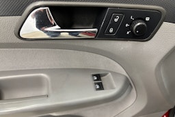 punainen Volkswagen Caddy 2010 kuva 12.