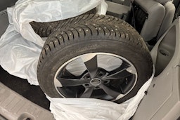 punainen Volkswagen Caddy 2010 kuva 19.