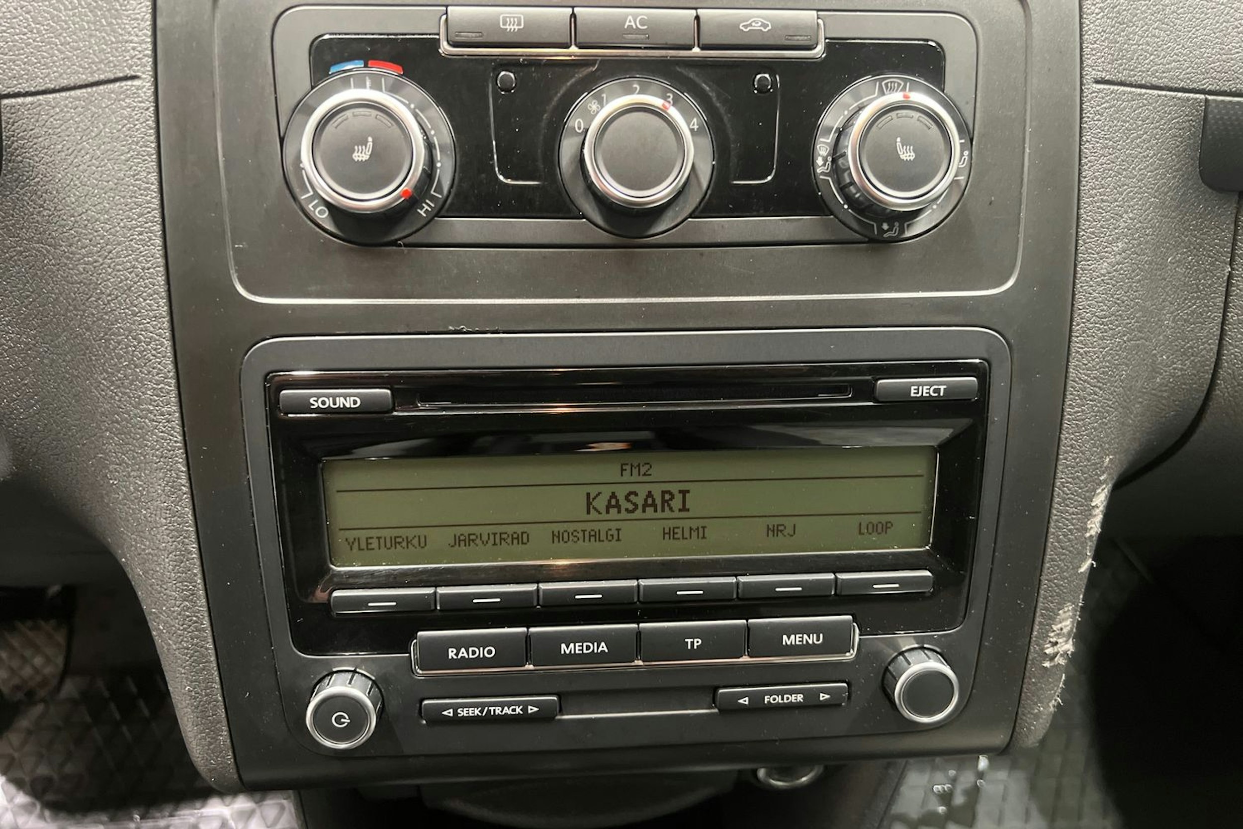 Valkoinen Volkswagen CADDY 2010 kuva 15.