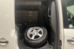 Valkoinen Volkswagen CADDY 2010 kuva 17.