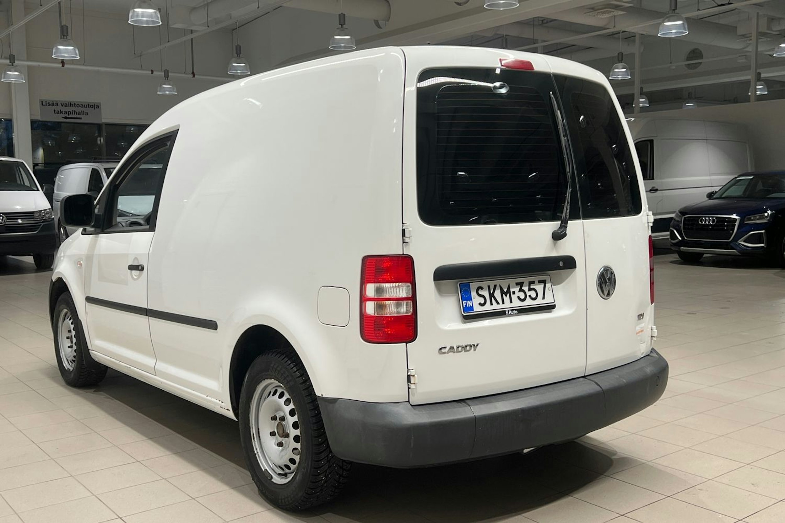 Valkoinen Volkswagen CADDY 2010 kuva 21.