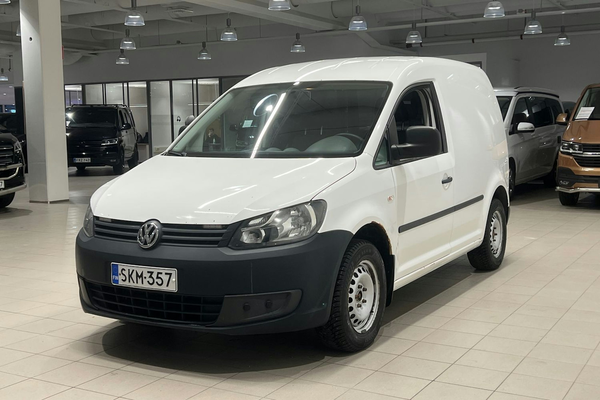 Valkoinen Volkswagen CADDY 2010 kuva 22.