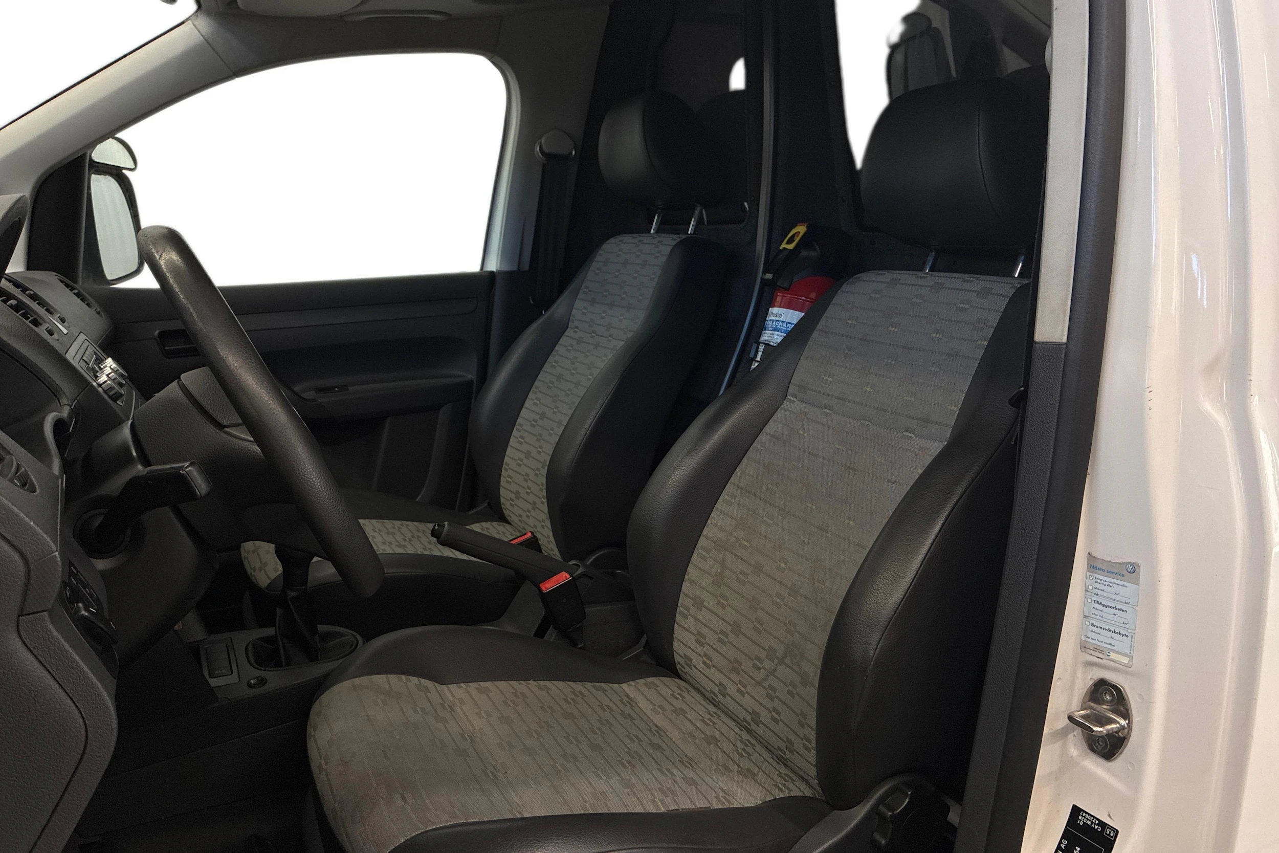 valkoinen Volkswagen Caddy 2010 kuva 7.