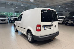valkoinen Volkswagen Caddy 2011 kuva 15.