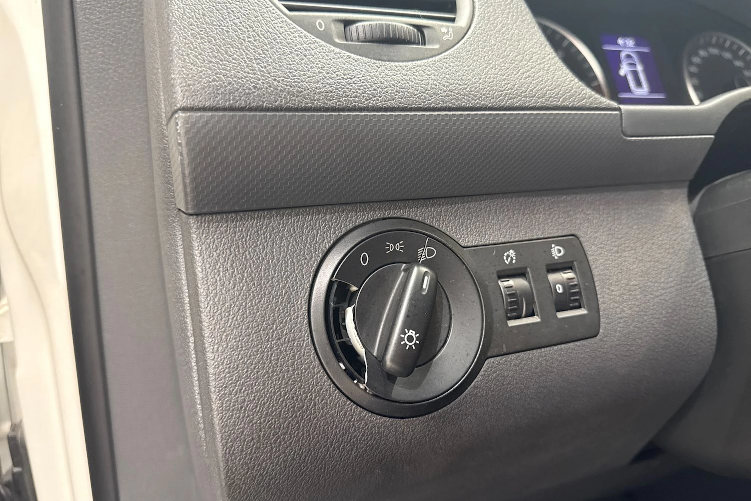 valkoinen Volkswagen Caddy 2011 kuva 23.