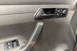 valkoinen Volkswagen Caddy 2011 kuva 20.
