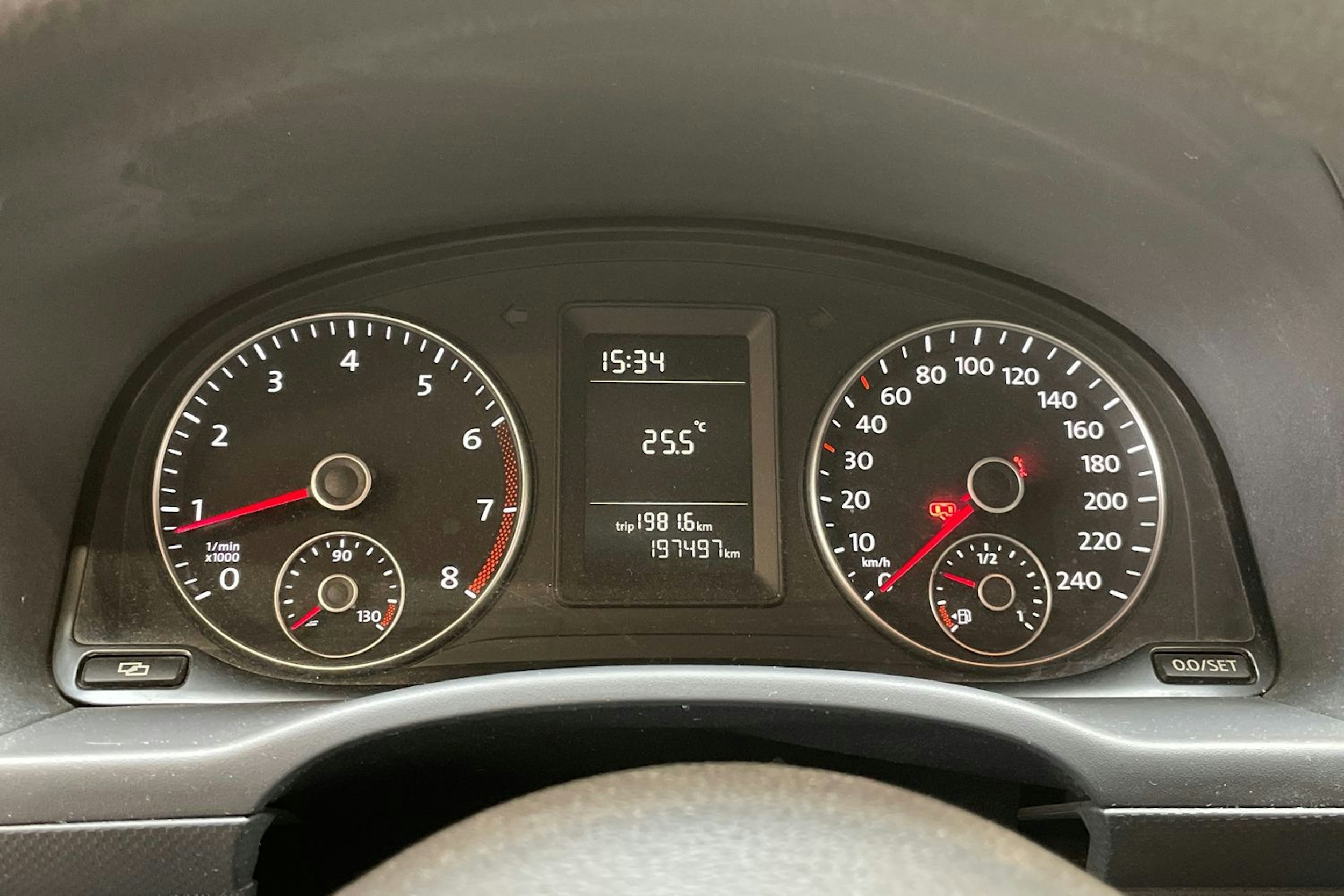 ruskea (beige) Volkswagen Caddy 2011 kuva 14.