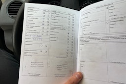 ruskea (beige) Volkswagen Caddy 2011 kuva 22.