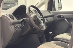 valkoinen Volkswagen Caddy 2012 kuva 13.