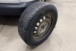 valkoinen Volkswagen Caddy 2012 kuva 21.