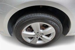 harmaa Volkswagen Caddy 2012 kuva 9.