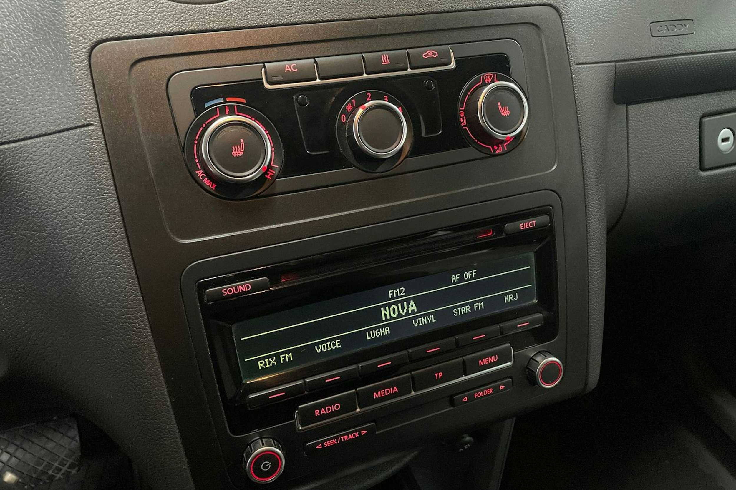 Valkoinen Volkswagen CADDY 2012 kuva 18.