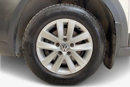 valkoinen Volkswagen Caddy 2012 kuva 11.