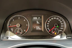 vihreä Volkswagen Caddy 2012 kuva 18.