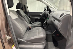 ruskea (beige) Volkswagen Caddy 2013 kuva 12.
