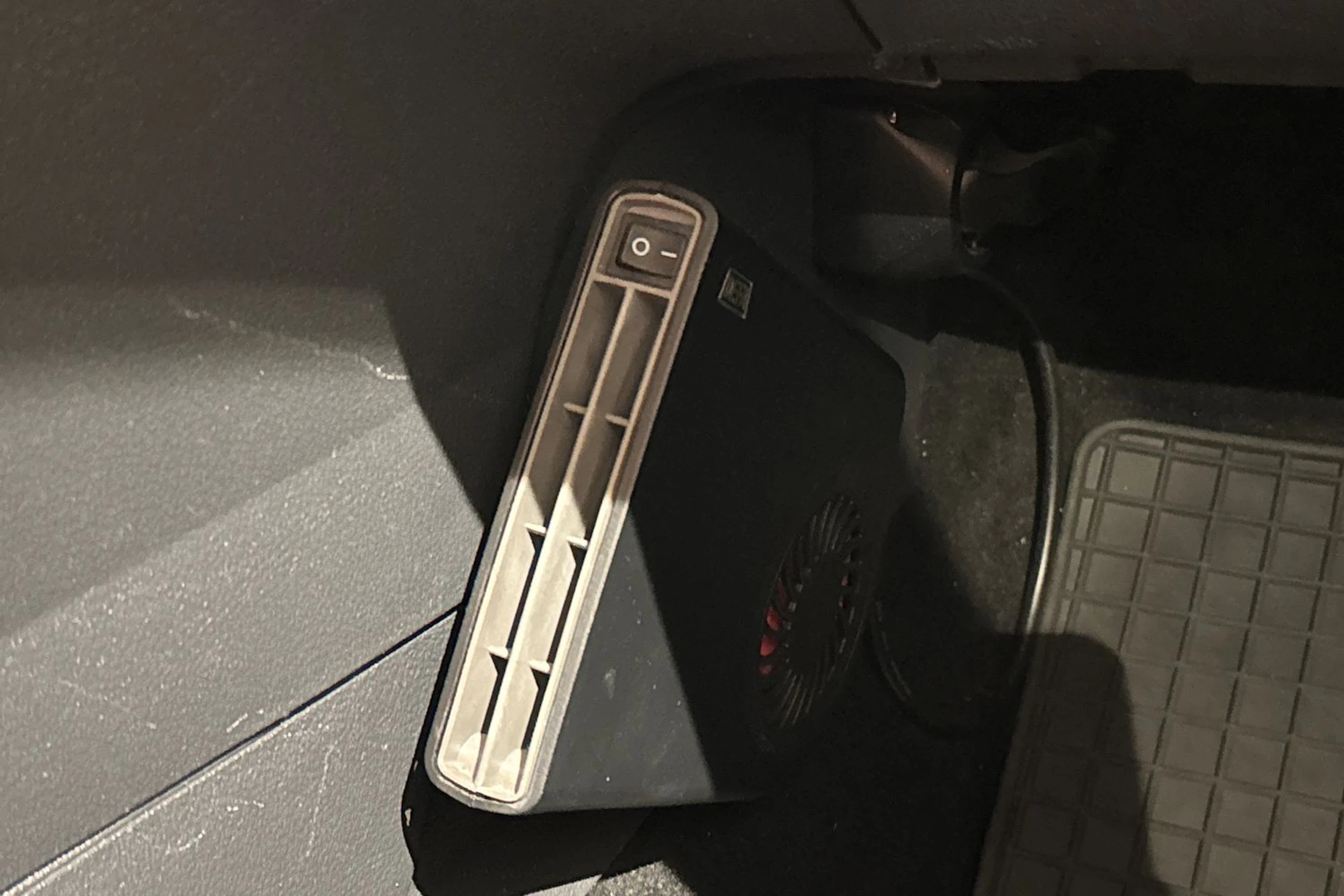 ruskea (beige) Volkswagen Caddy 2013 kuva 15.