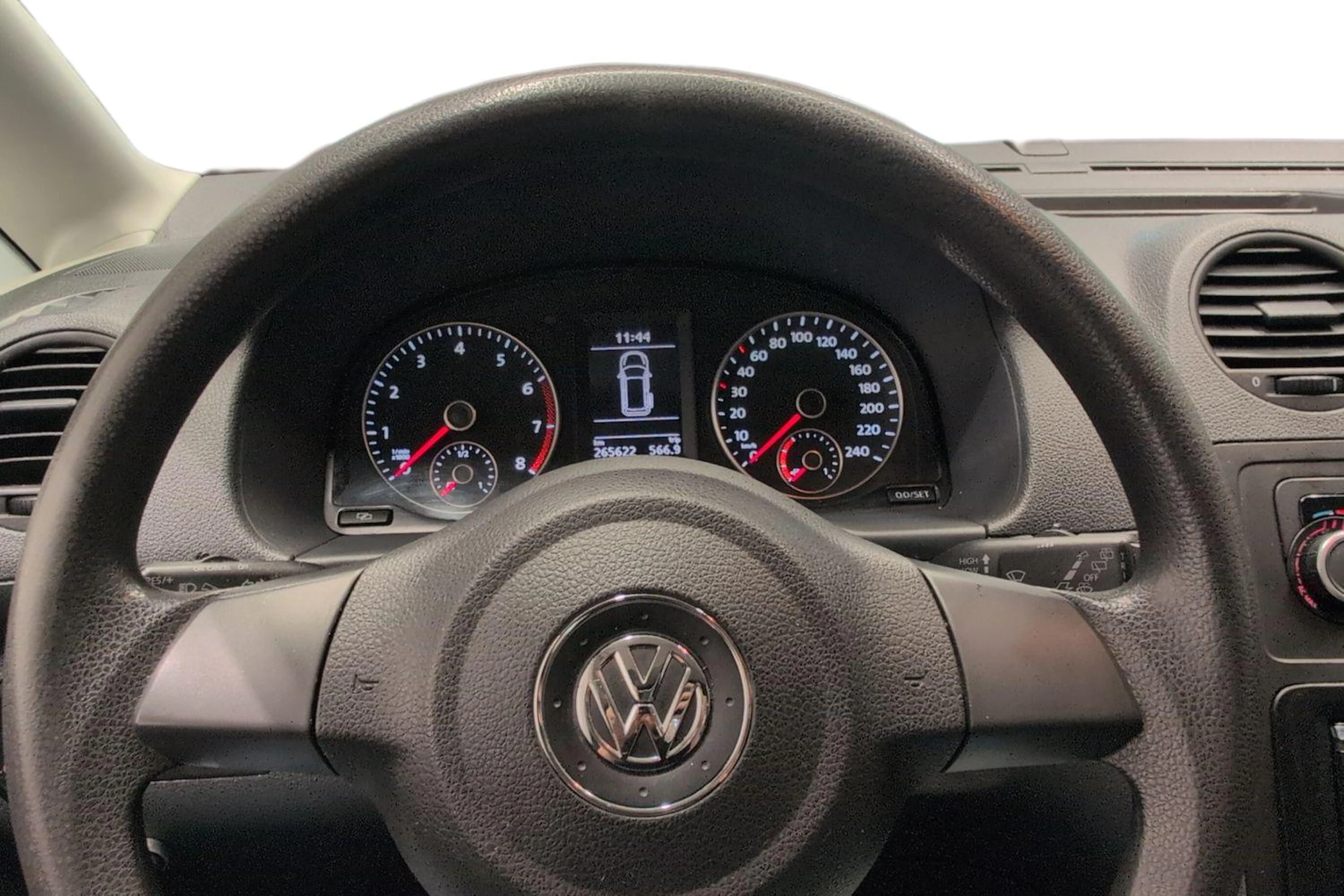 valkoinen Volkswagen Caddy 2012 kuva 11.
