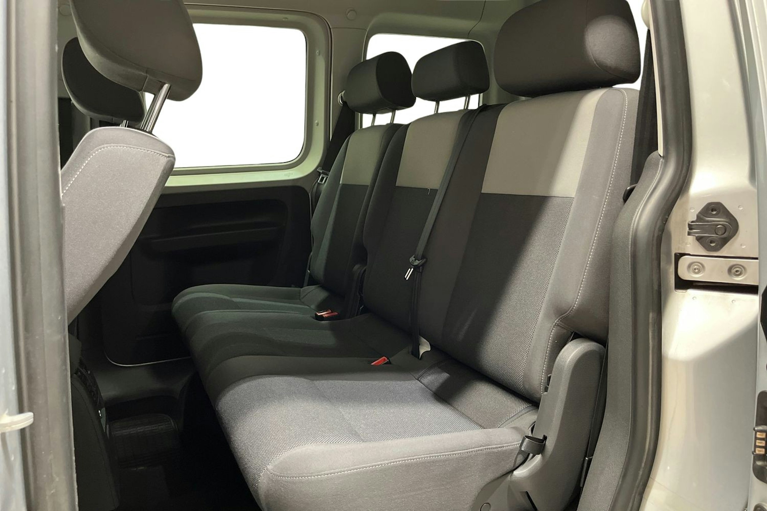 harmaa Volkswagen Caddy 2012 kuva 10.