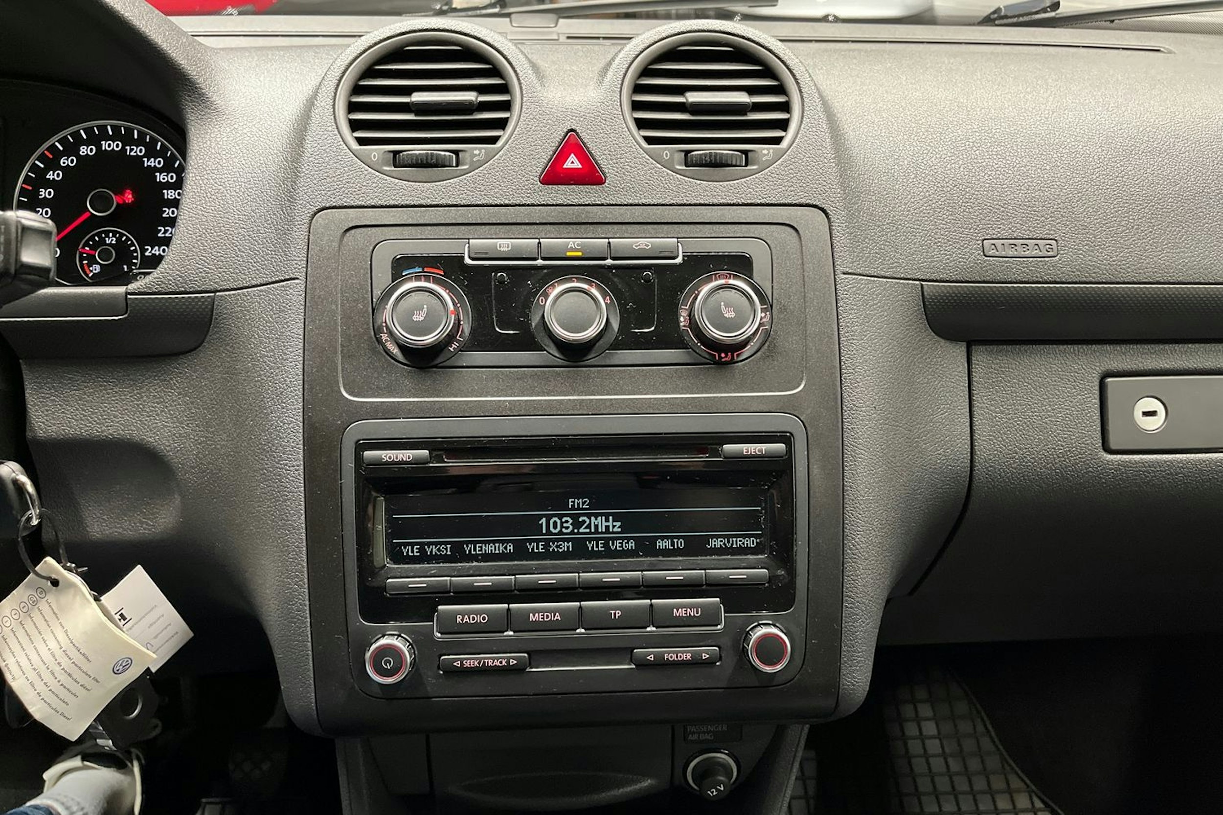 harmaa Volkswagen Caddy 2012 kuva 14.