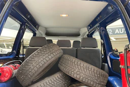 sininen Volkswagen Caddy 2013 kuva 19.