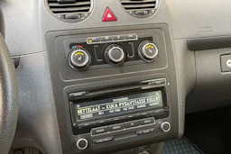 sininen Volkswagen Caddy 2013 kuva 22.