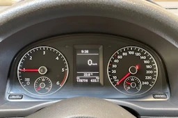 sininen Volkswagen Caddy 2013 kuva 25.