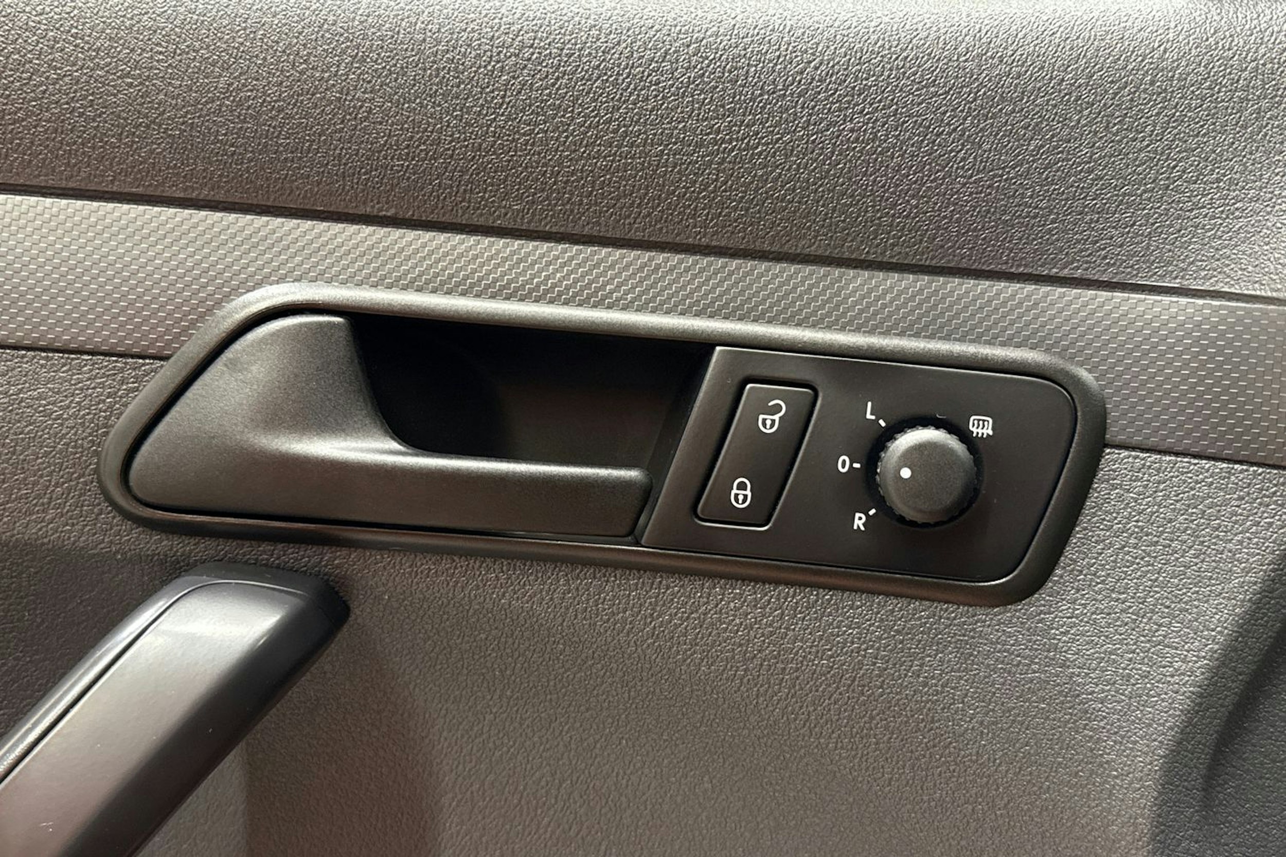 valkoinen Volkswagen Caddy 2013 kuva 23.