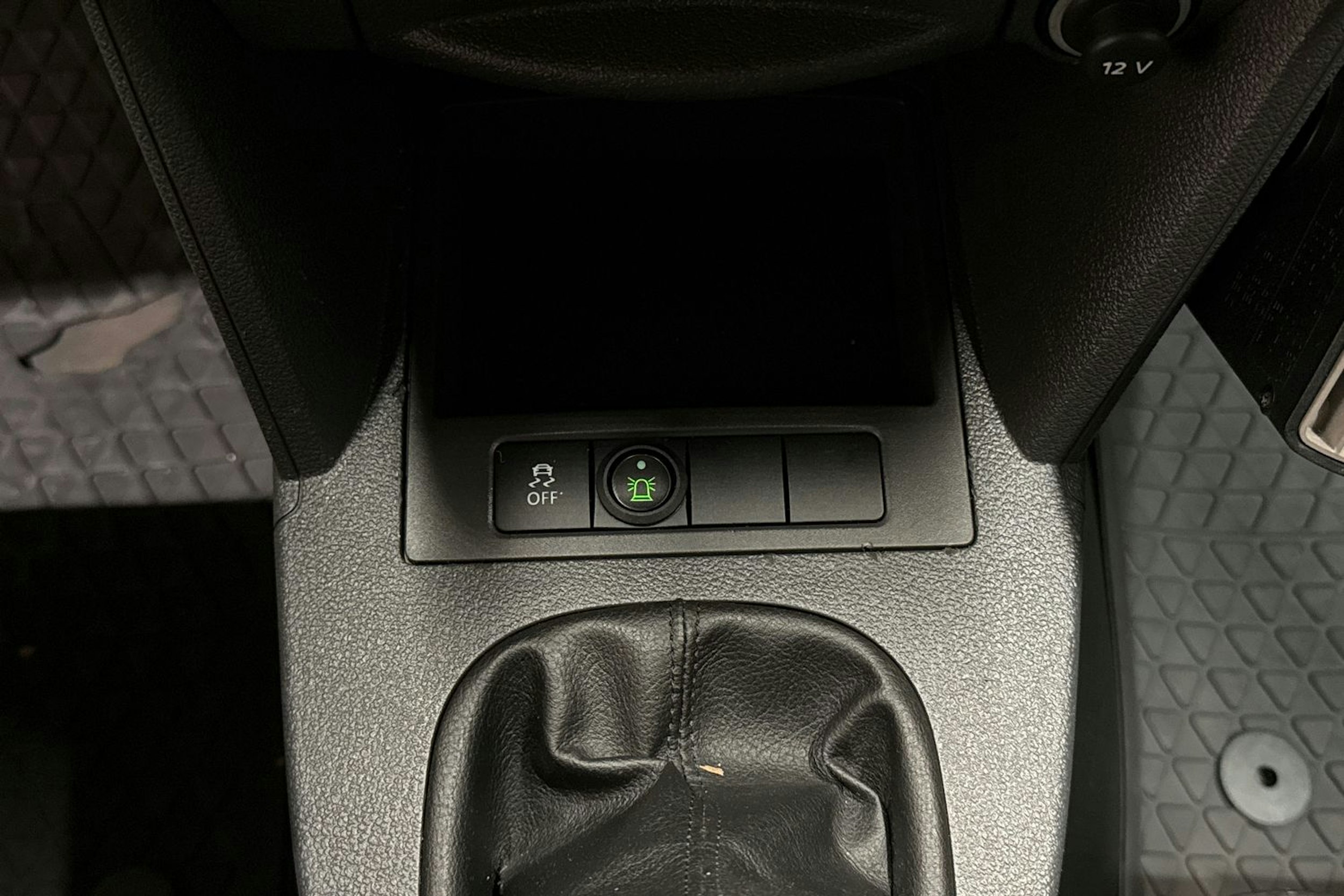 valkoinen Volkswagen Caddy 2013 kuva 24.