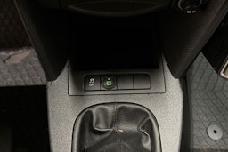 valkoinen Volkswagen Caddy 2013 kuva 24.