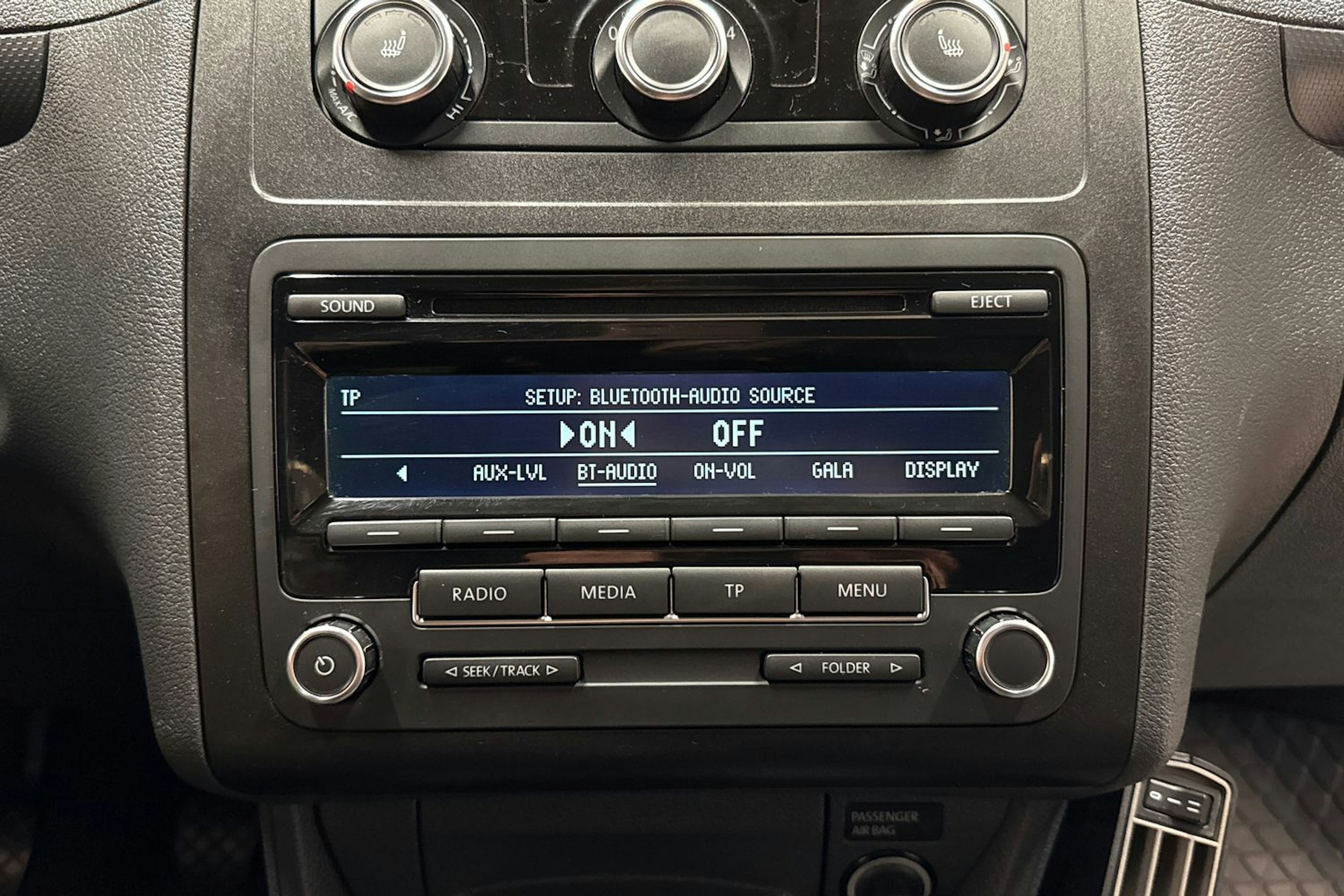 valkoinen Volkswagen Caddy 2013 kuva 26.