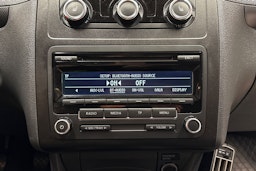 valkoinen Volkswagen Caddy 2013 kuva 26.