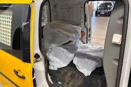 valkoinen Volkswagen Caddy 2013 kuva 8.