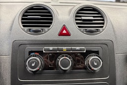 valkoinen Volkswagen Caddy 2013 kuva 15.