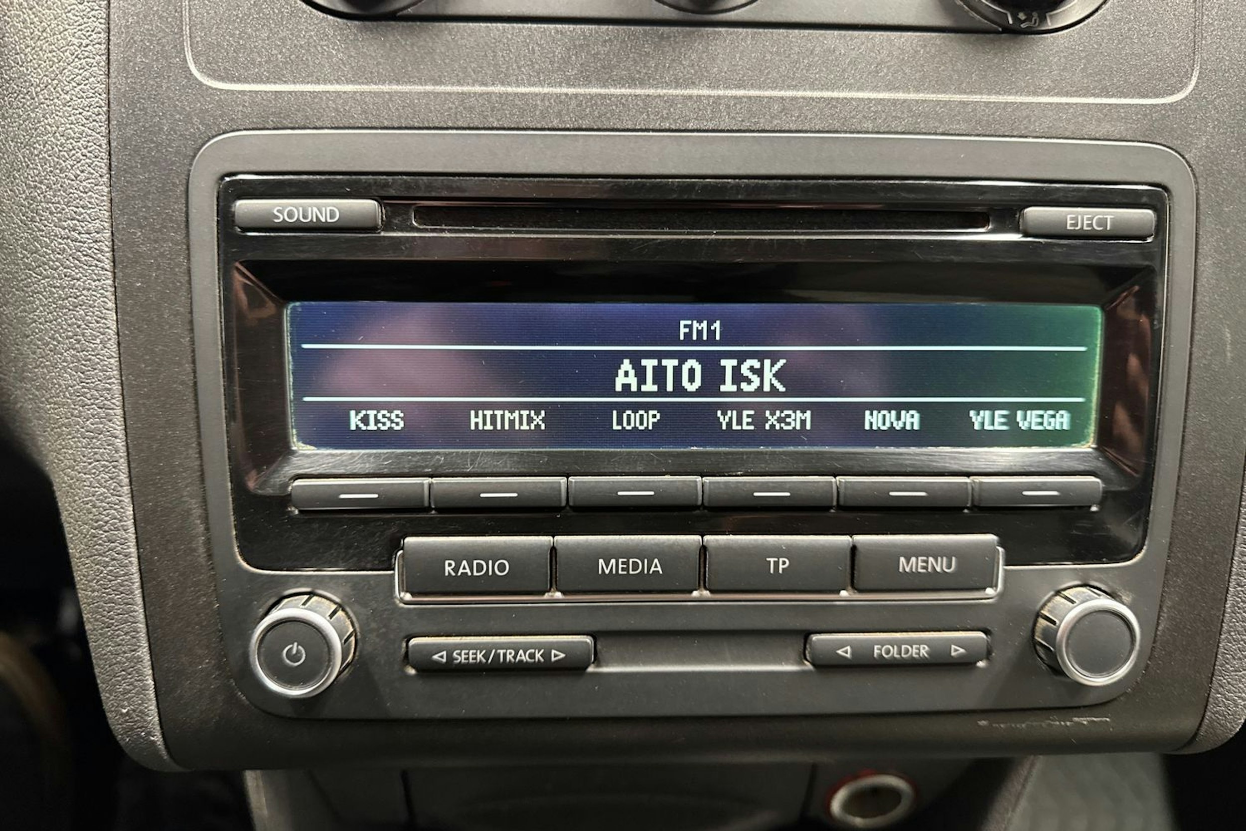 valkoinen Volkswagen Caddy 2013 kuva 17.