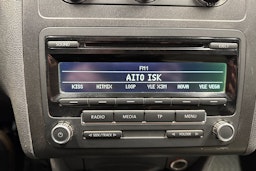 valkoinen Volkswagen Caddy 2013 kuva 17.