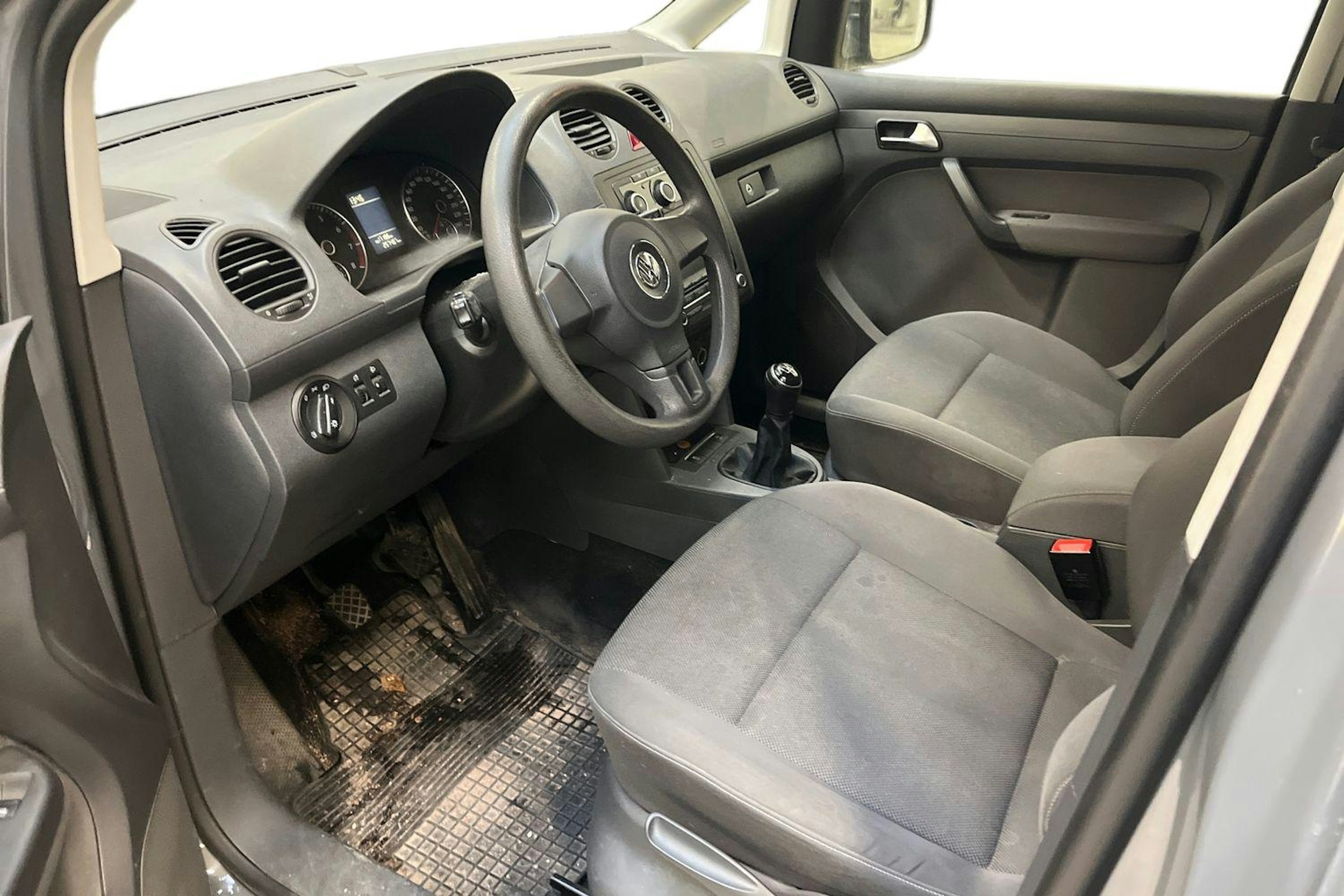 harmaa Volkswagen Caddy 2013 kuva 3.