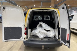 keltainen Volkswagen Caddy 2014 kuva 12.
