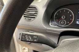 keltainen Volkswagen Caddy 2014 kuva 19.