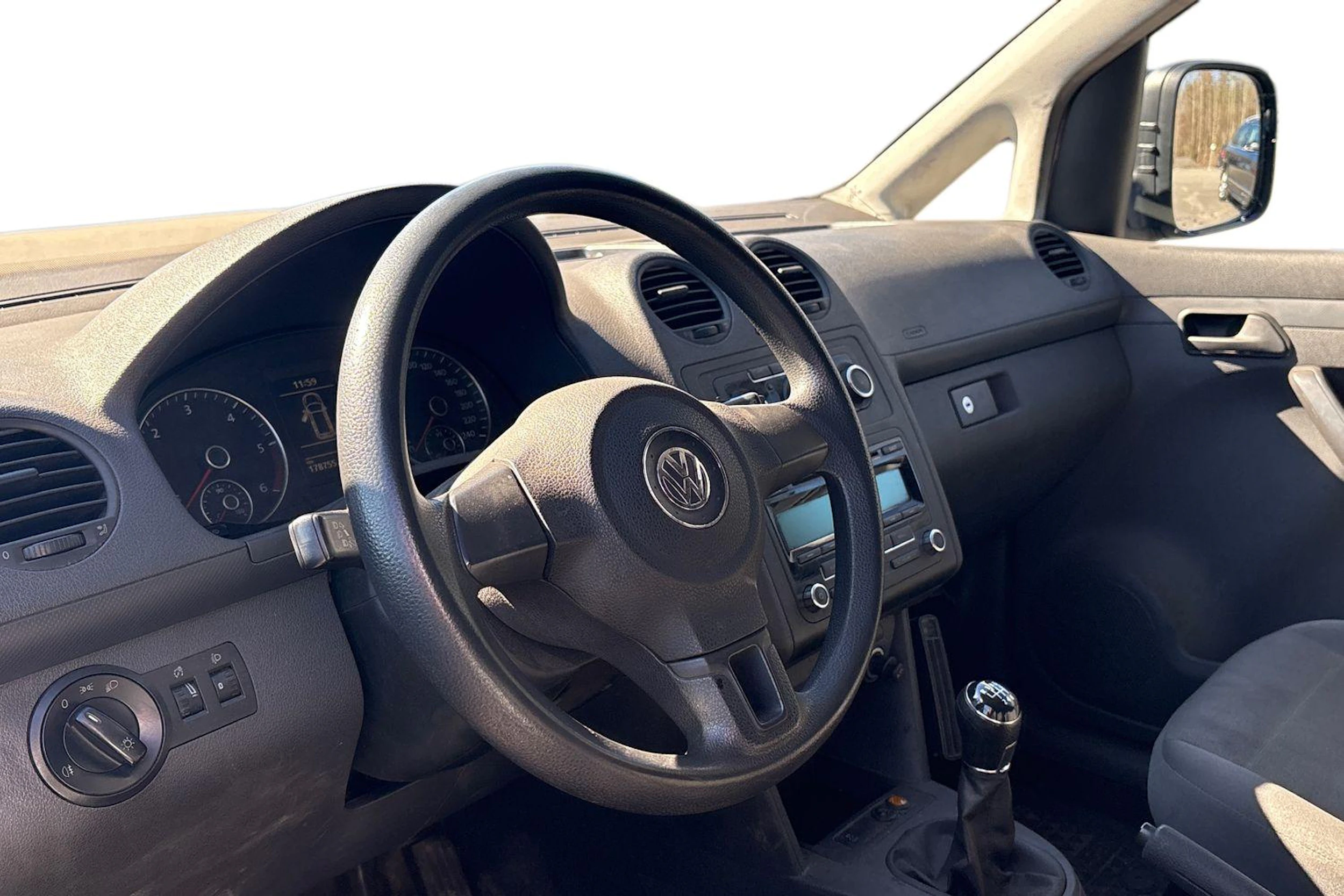 Valkoinen Volkswagen CADDY 2015 kuva 3.