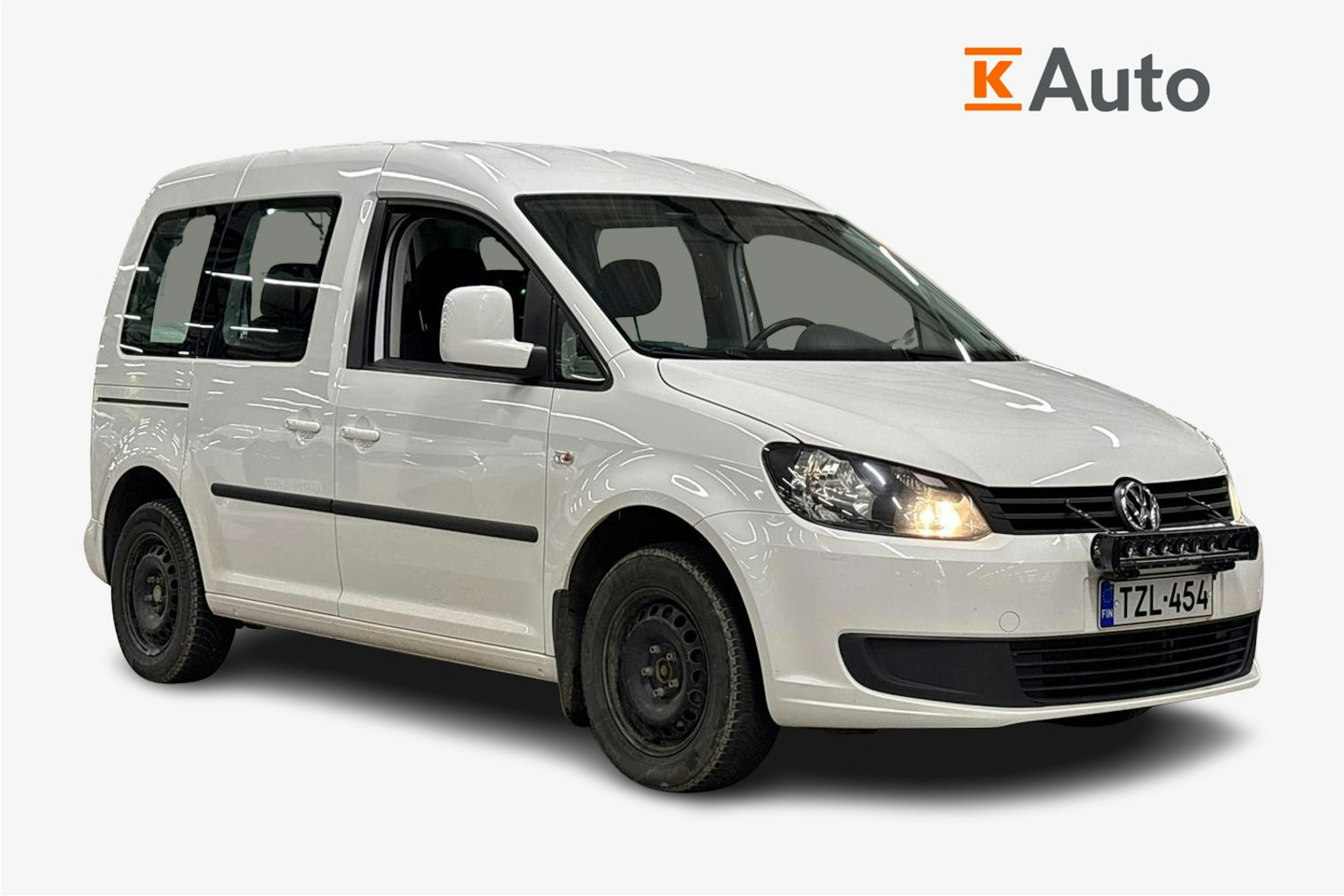 valkoinen Volkswagen Caddy 2014 kuva 1.