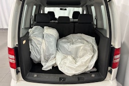 valkoinen Volkswagen Caddy 2014 kuva 15.