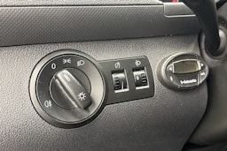 valkoinen Volkswagen Caddy 2014 kuva 17.